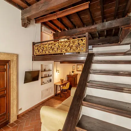 Historical Loft At Campo De Fiori شقة روما