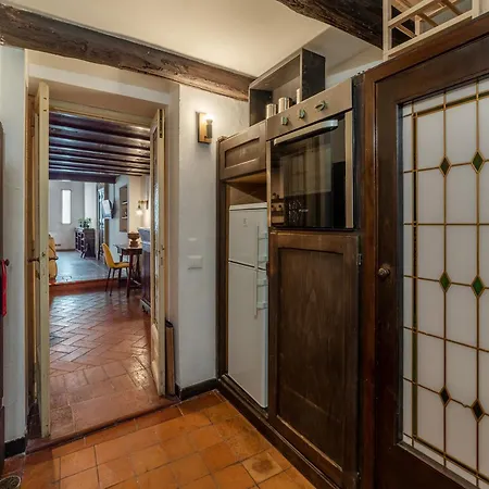 شقة Historical Loft At Campo De Fiori روما
