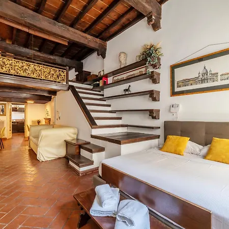 Historical Loft At Campo De Fiori شقة روما