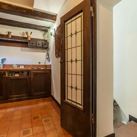 Historical Loft At Campo De Fiori شقة *