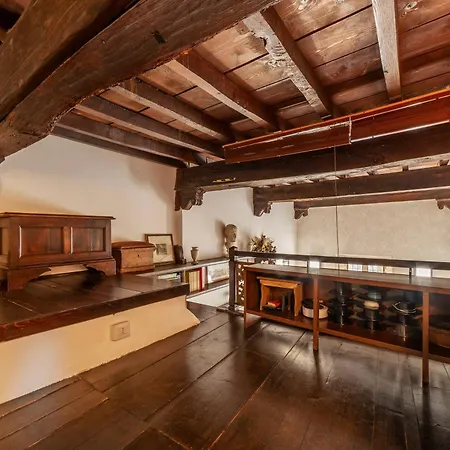Historical Loft At Campo De Fiori * روما
