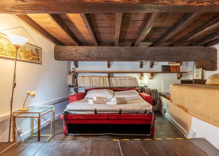 Lägenhet Historical Loft At Campo De Fiori